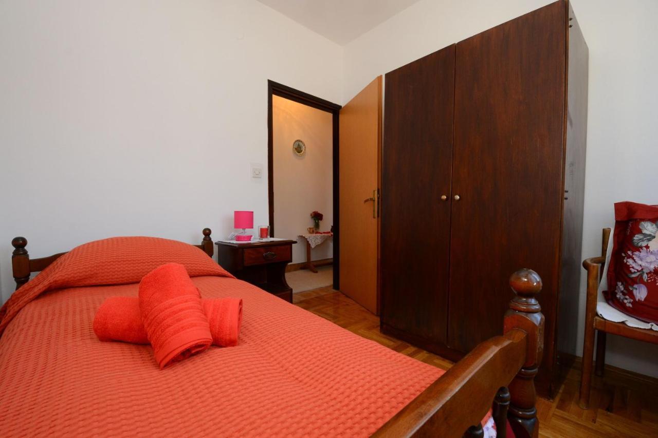 Rooms Tomc Fuskulin Luaran gambar
