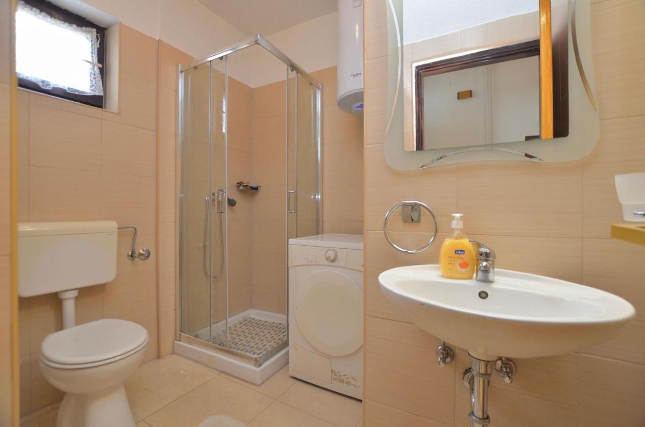 Rooms Tomc Fuskulin Luaran gambar